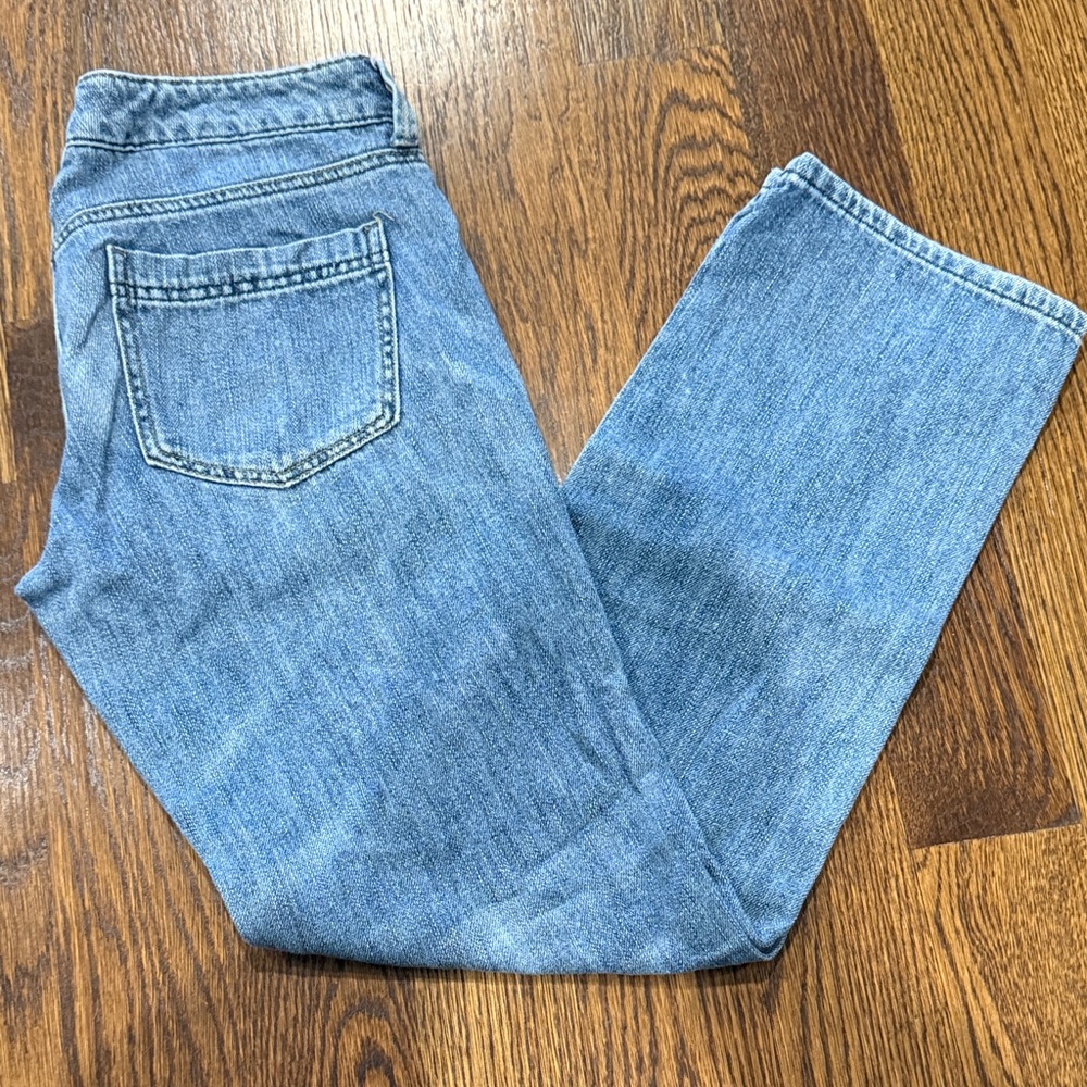 NY&CO STRAIGHT LEG JEANS